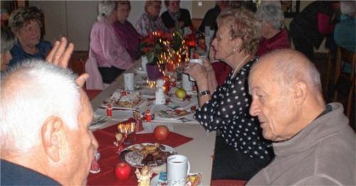 Nikolausfeier stimmte die Senioren froh