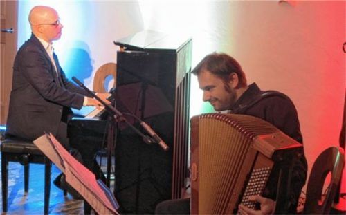 Jan Eschke (Klavier) und Rainer Gruber (Akkordeon). Foto Bek