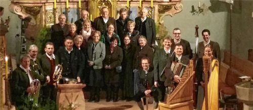 Die Mitwirkenden beim traditionellen Passionssingen in Nußdorf.Foto Steffenhagen