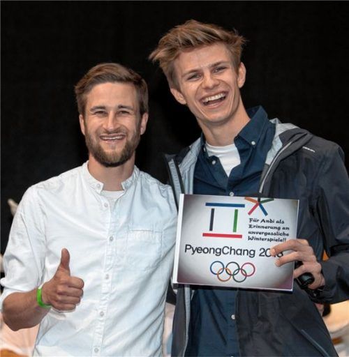 Ein Traum ist für Andreas Wellinger (rechts) und Markus Eisenbichler mit der Olympiateilnahme in Erfüllung gegangen. Foto Huber