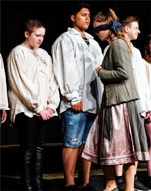 Magische Momente bei „Krabat“: Im Juli bringt die Theater AG der Otfried-Preußler-Schule das Stück erneut auf die Bühne.Foto re