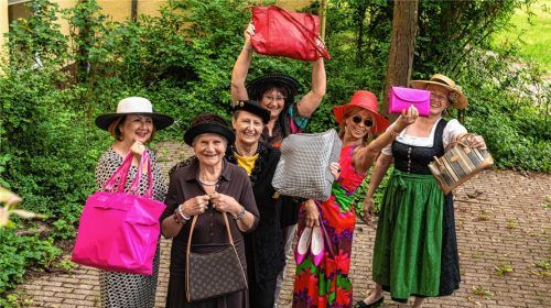 Schönheit und Mode: Unter diesem Motto stehen die Seniorenkulturtage unter anderem zum Thema „Handtaschen aus allen Stilrichtungen“.