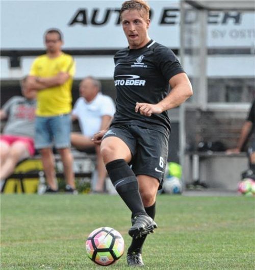 Maxi Haas musste mit dem SV Ostermünchen eine überraschende Niederlage hinnehmen.Foto Neumeier