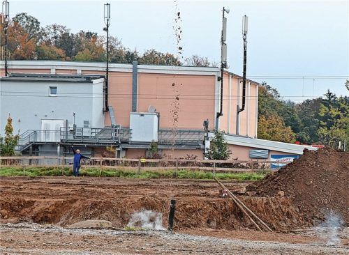 Kontrollierte Sprengung: Bei Baggerarbeiten wurden in einem Traunsteiner Gewerbegebiet Kampfmittel aus dem Zweiten Weltkrieg entdeckt. Foto Wittenzellner