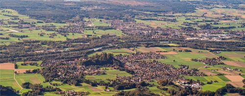 Blick aus der Vogelperspektive auf den Inn zwischen Neubeuern und Raubling. Kein Platz für zwei weitere Gleise? Foto nitzsche