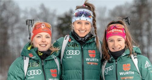Franziska Pfnür von der SK Ramsau, Lisa Spark vom SC Traunstein und Sophia Schneider vom SV Oberteisendorf (von links) nehmen an der Junioren-Weltmeisterschaft im Biathlon in Osrblie teil. Foto Wukits