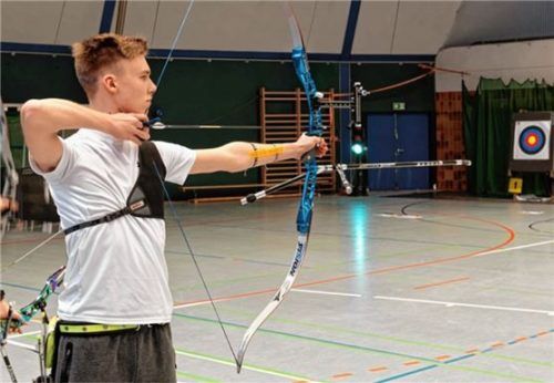 Philipp Gaal schoss für den SV Pang in der Jugendklasse.