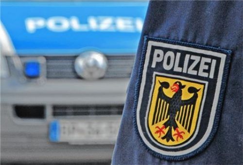 Die Bundespolizei ermittelt gegen einen Lkw-Fahrer, der eine syrische Familie unter unwürdigen Umständen nach Deutschland eingeschleust haben soll.Foto Bundespolizei