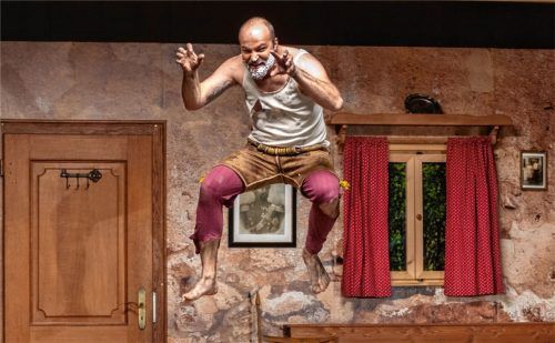 Frisch rasiert und springlebendig: Deifi Sparifankerl alias Michael Neumayr. Fotos Thomae