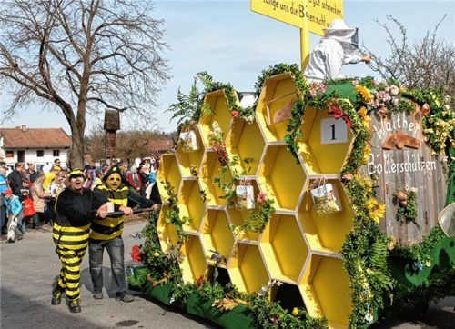 „Rettet die Bienen“: Das haben die „Waither Böllerschützen“ heuer als Thema.