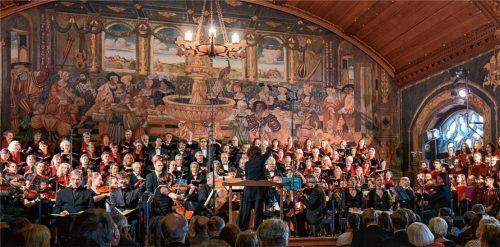 Der Wasserburger Bach-Chor beim Karfreitagskonzert mit der „Matthäuspassion“. Foto flamm