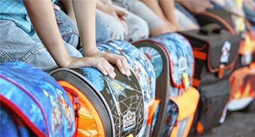 Endlich Erstklässler: In Stadt und Landkreis Rosenheim fangen 2814 Kinder am Dienstag mit der Schule an.Foto dpa